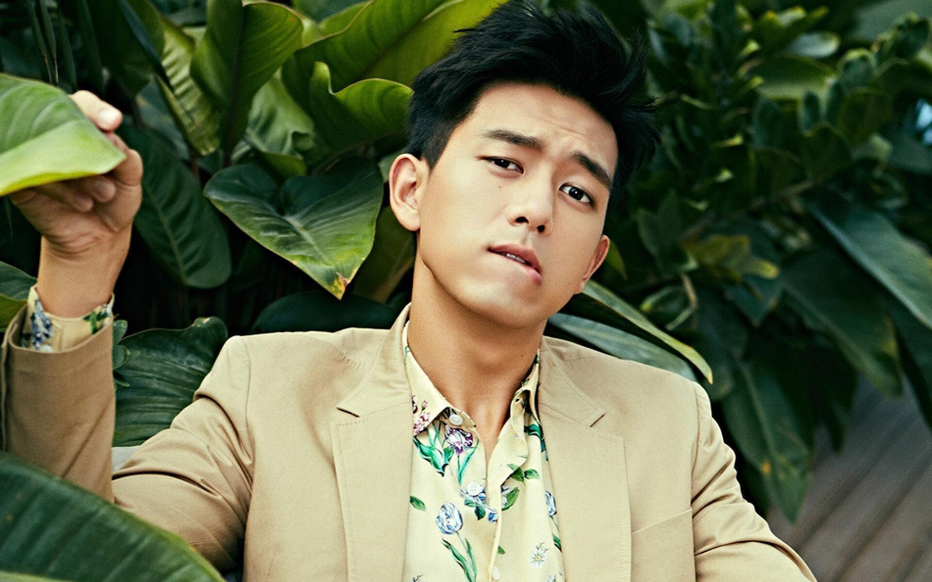 华体会官方网站-瑞士球员边踢球边喝热可可，被评“最瑞士操作”，瑞士队喝可乐