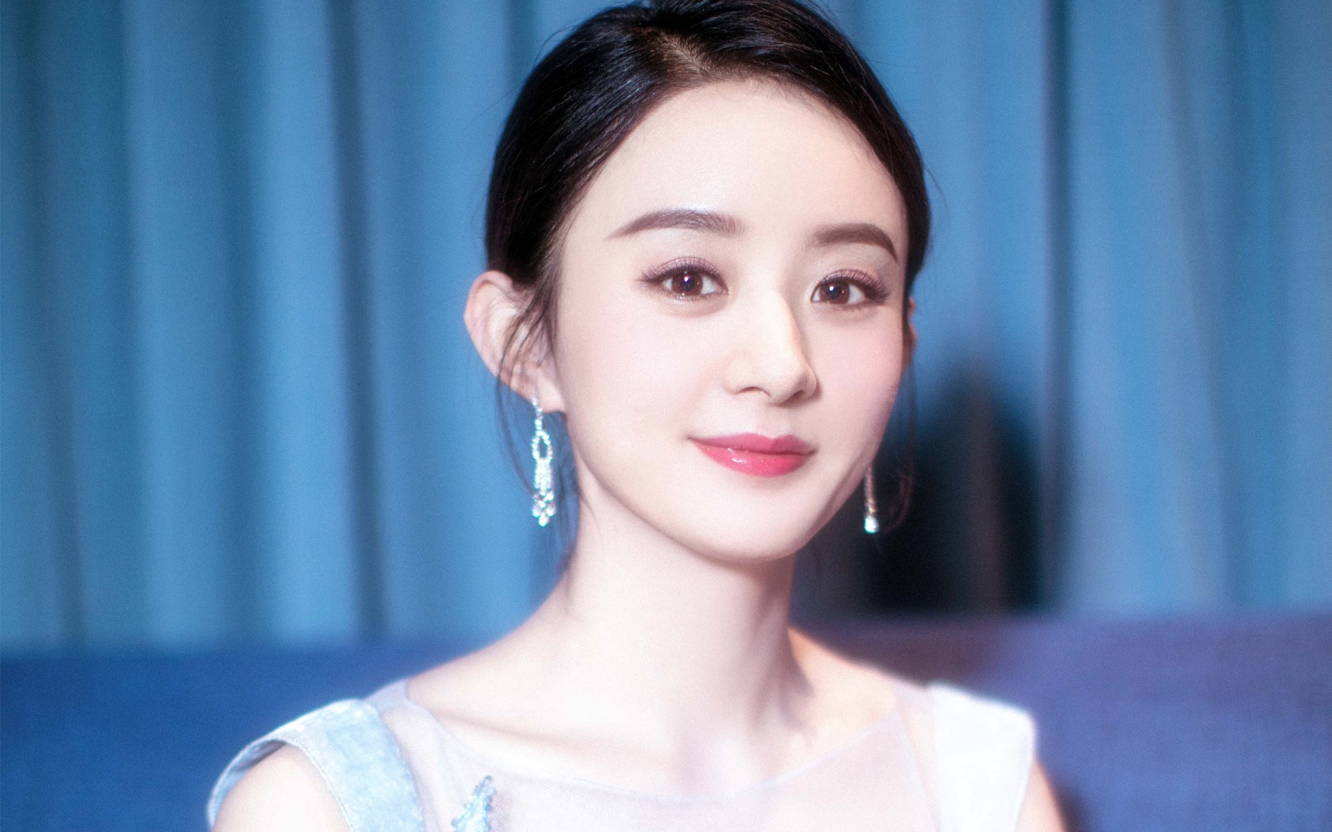 运动品牌推出联名球衣球迷购买热情高涨,球鞋联名款是什么意思